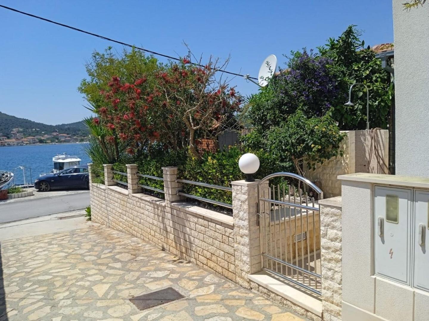 Apartment Josip Винишче Экстерьер фото